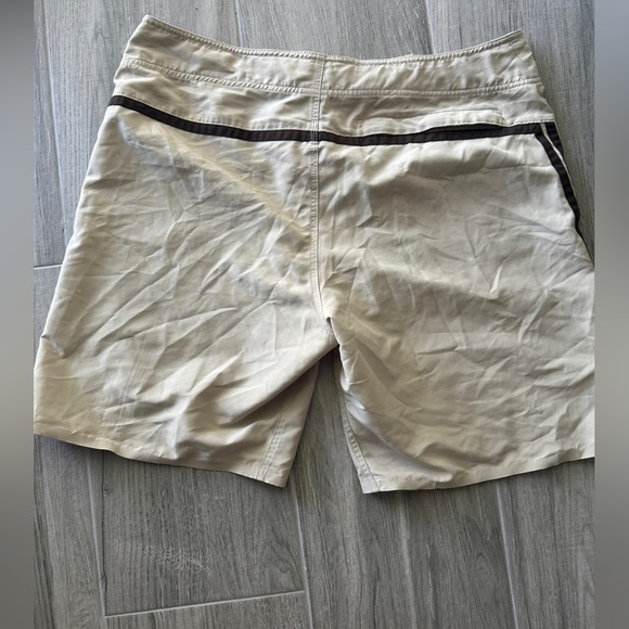 Men’s tan stripe board shorts size 38 - Picture 2 of 4